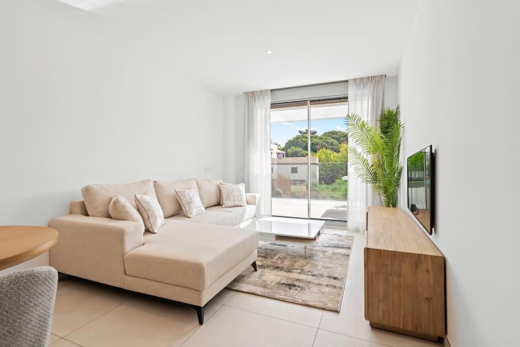 Luxury 2 Bedroom Apartment Walk To Beach Rdr423 Marbella Bagian luar foto
